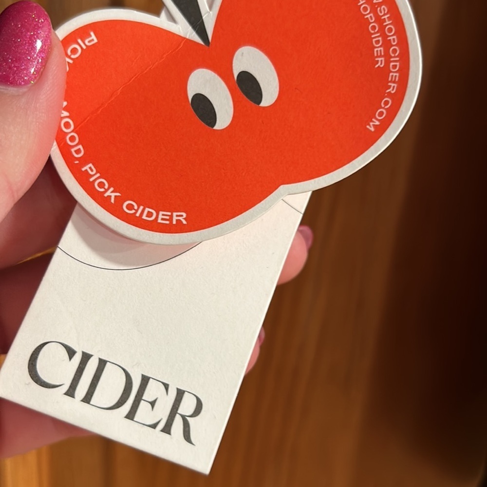 NWT Cider size small feather cropped top - Picture 3 of 4